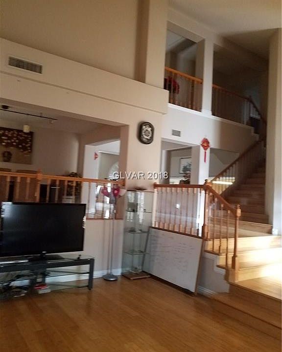 2nd image of 3332 Biscayne Bay Dr