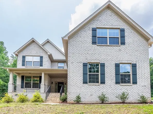 5504 Rambling Rd, Greensboro, NC 27409
