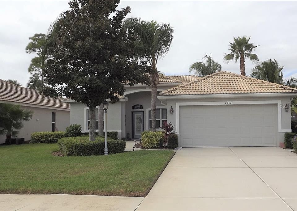 1st image of 2813 Royal Palm Dr