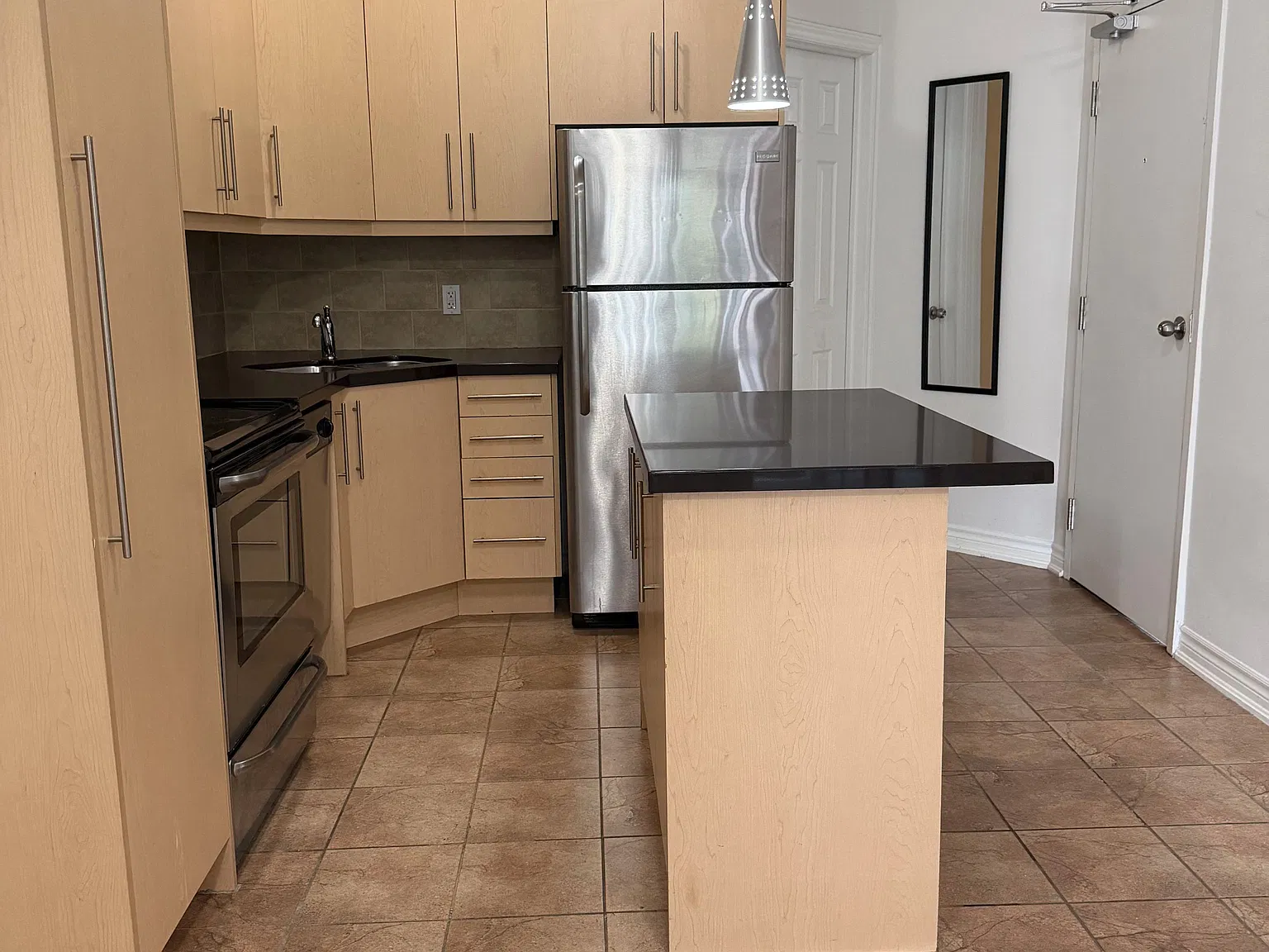 1 bed, $1,925 — Photo 3
