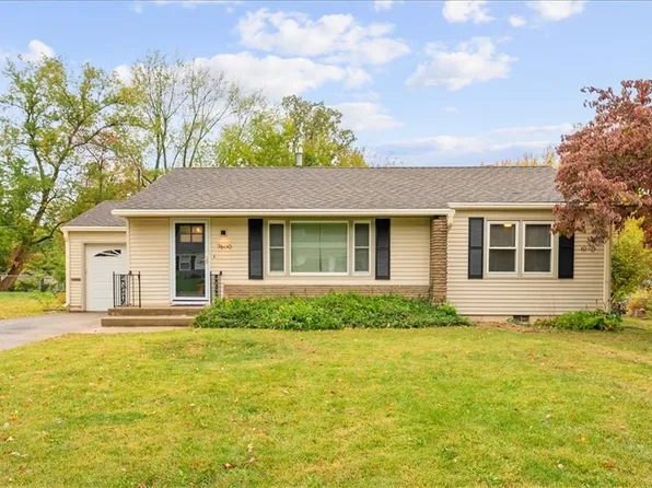 7600 Falmouth St, Prairie Village, KS 66208