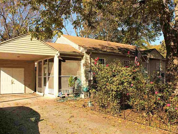 5th image of 1057 E Rossiland Cir