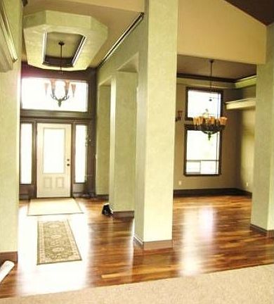 Entry & Formal Dining