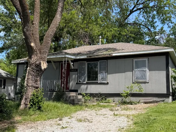 2310 N Lexington Avenue, Springfield, MO 65803
