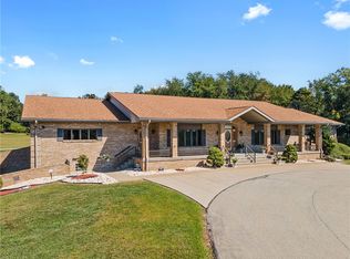 180 Fawcett Ln, Harrison City, PA
