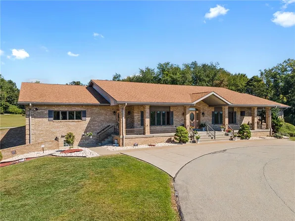 180 Fawcett Ln, Harrison City, PA 15636