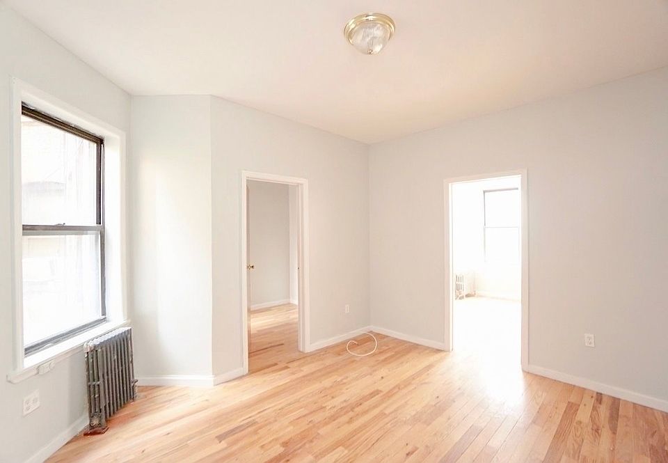 1st image of 26 Saint Nicholas Pl #3AA