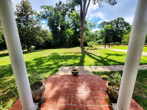 132 S Sanders St, Nacogdoches, TX 75964
