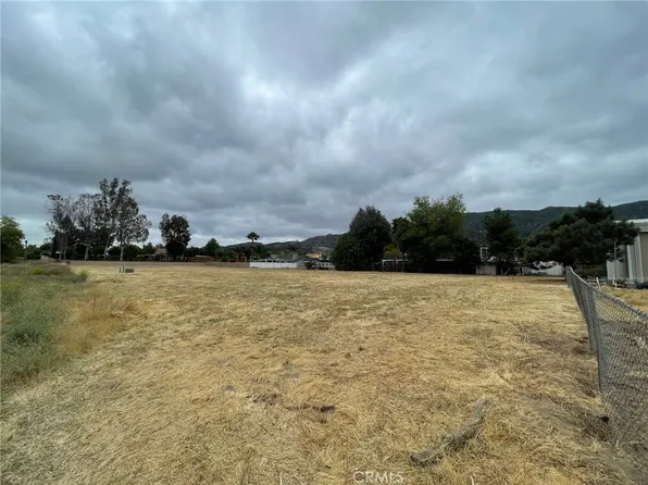 3 Sheets Ln #D, Wildomar, CA 92595