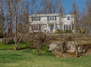 238 Millwood Rd, Chappaqua, NY 10514
