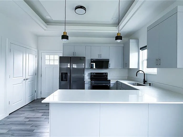 1201 E Iris Ave #6 — Photo 5
