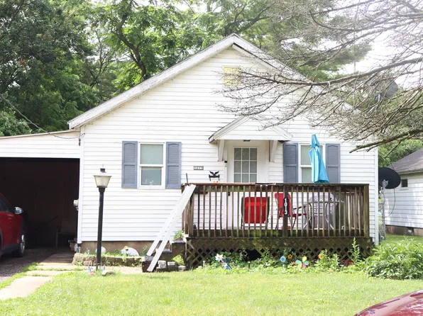 1013 Bernstein St, Streator, IL 61364
