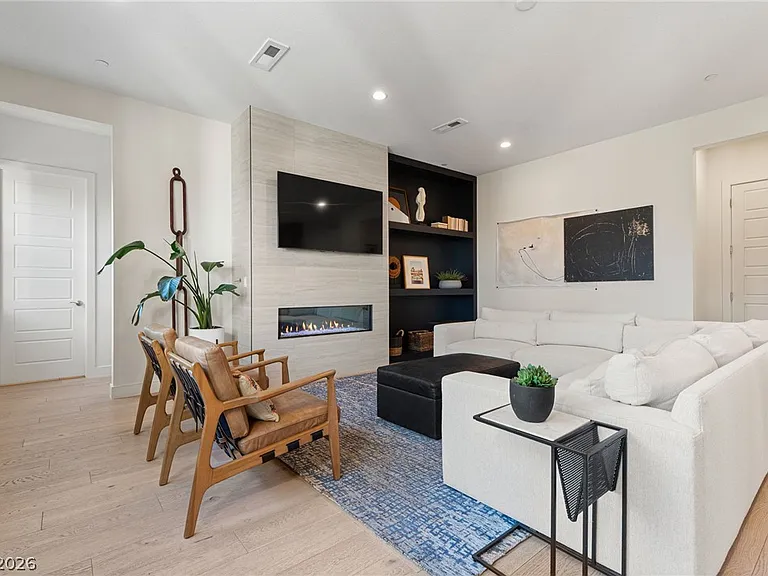 10125 Sequoia Glen Ave — Photo 8