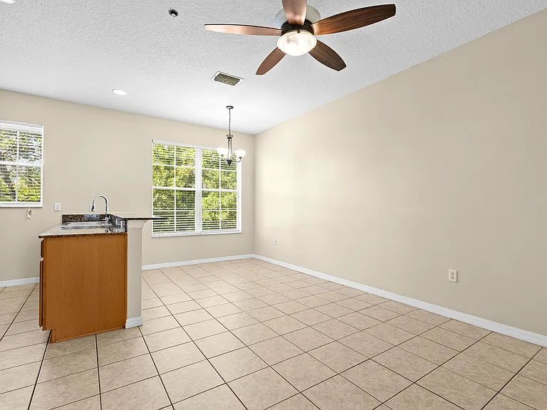 2412 Middleton Grove Dr — Photo 11