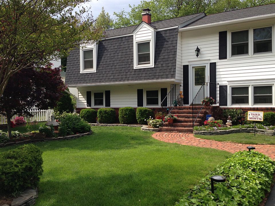 1st image of 968 Dogwood Tree Dr