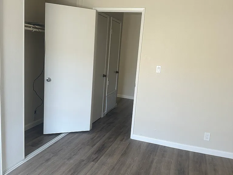 1420 Kenwal Rd #8 — Photo 3