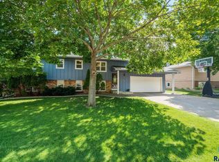 5905 W 36th St, Sioux Falls, SD 57106