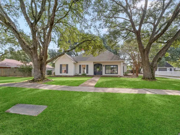 3936 Hancock St, Zachary, LA 70791