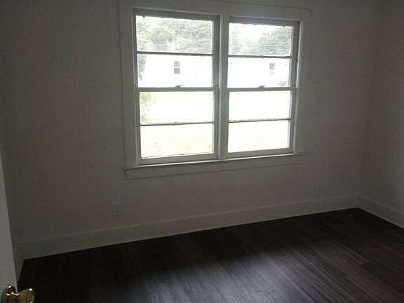 2nd image of 111 N Bell St #B