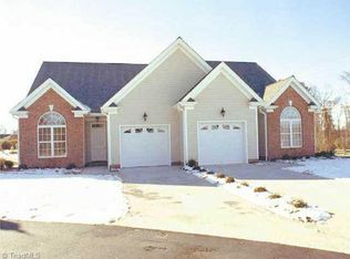 6630 SW Clemmons Ct, Clemmons, NC 27012