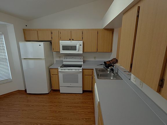 4th image of 3249 Villa Way Cir