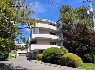1068 Tolmie Ave #303, Saanich, BC V8X4T4