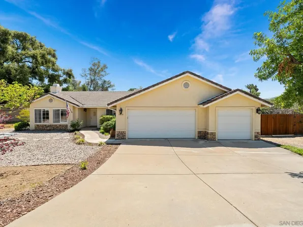 16151 Dartolo Rd, Ramona, CA 92065