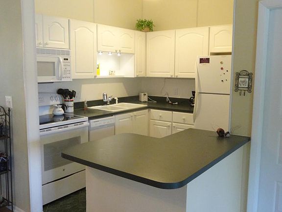 5th image of 8090 S Woods Cir Unit 15