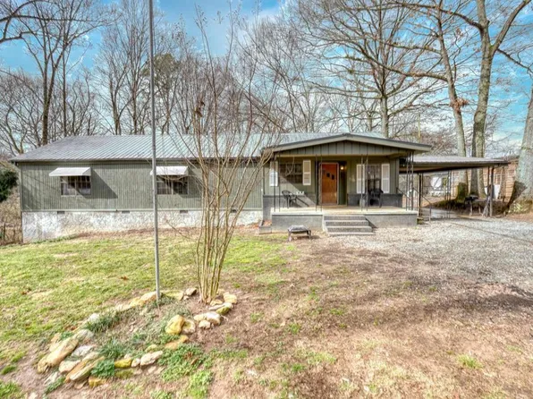 68 Stecoah Ave, Andrews, NC 28901