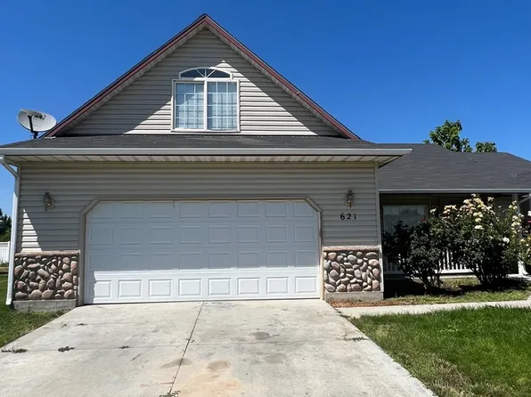 621 N Copper River Dr, Nampa, ID 83651
