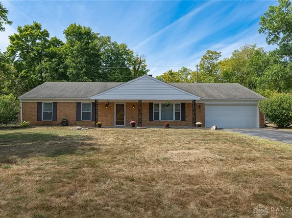 410 Deauville Dr, Dayton, OH 45429