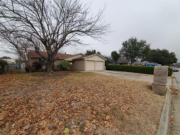 2nd image of 552 Fox Dr