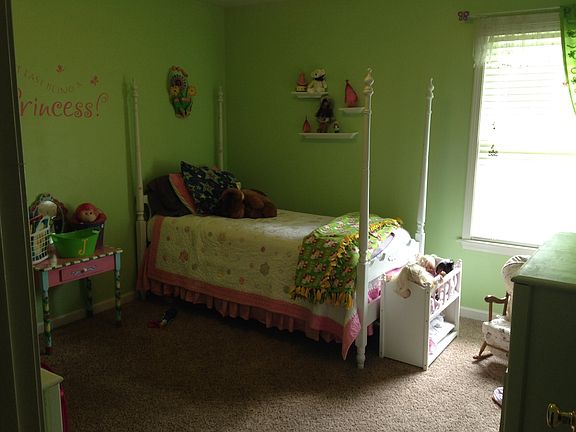 4th image of 2818 Oakhaven Pl