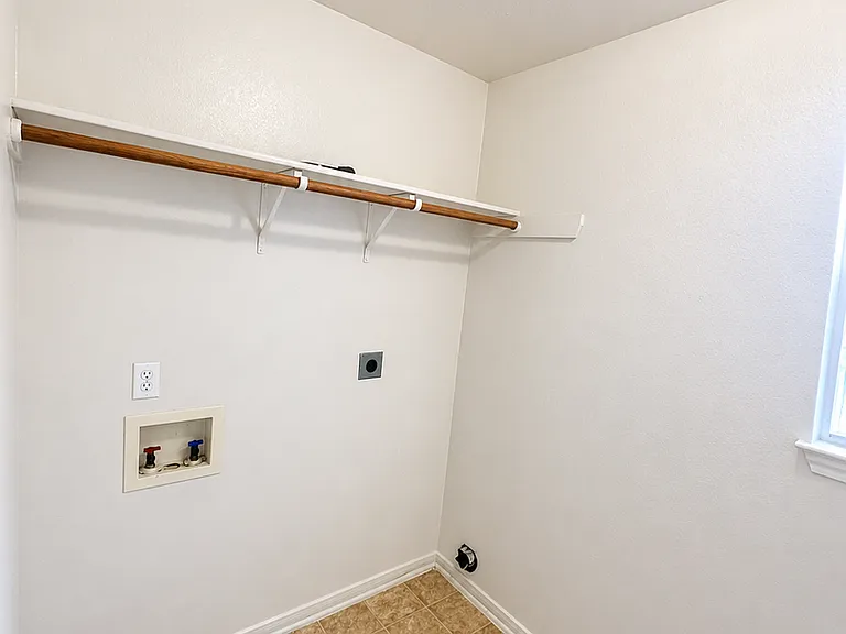 4203 Primrose Dr #C — Photo 23