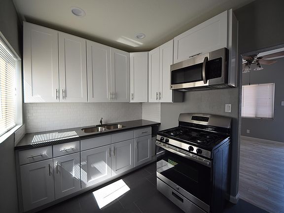 3rd image of 1612 W 205th St