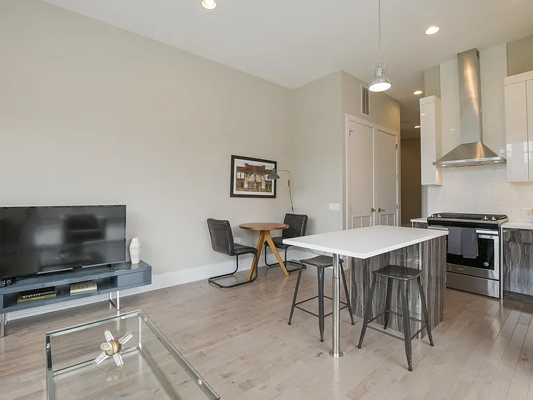 943 N. Crosby St. — Photo 15