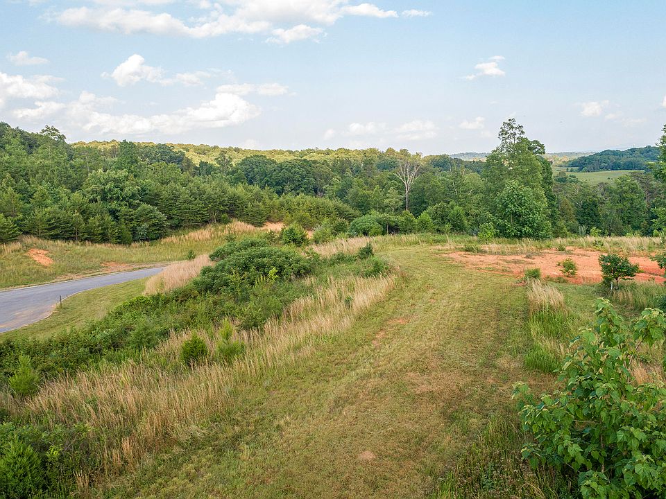 2nd image of 639 Red Hill Ln