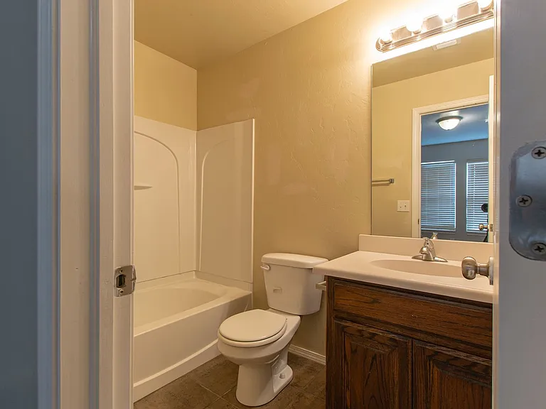 15316 Nightshade Dr — Photo 29