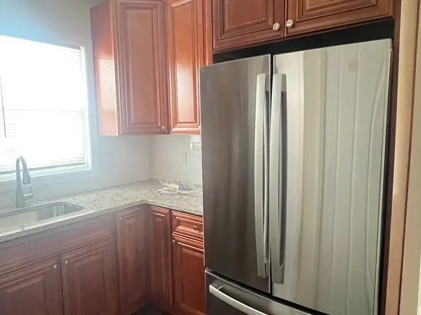 35 S 5th Ave #2, Highland Park, NJ 08904