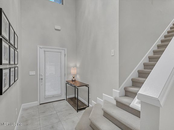 4th image of 7004 BUTTERFIELD Court