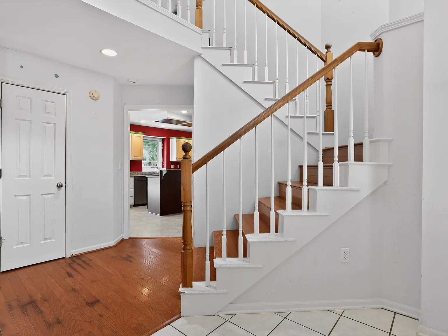3 bed, 2530 sqft, $2,800 — Photo 3