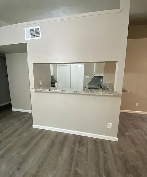 Forest Creek Dr — Photo 4