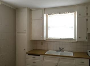 1235 D St APT B1, Lincoln, NE 68502
