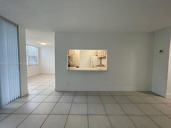 5th image of 9441 Live Oak Pl APT 209