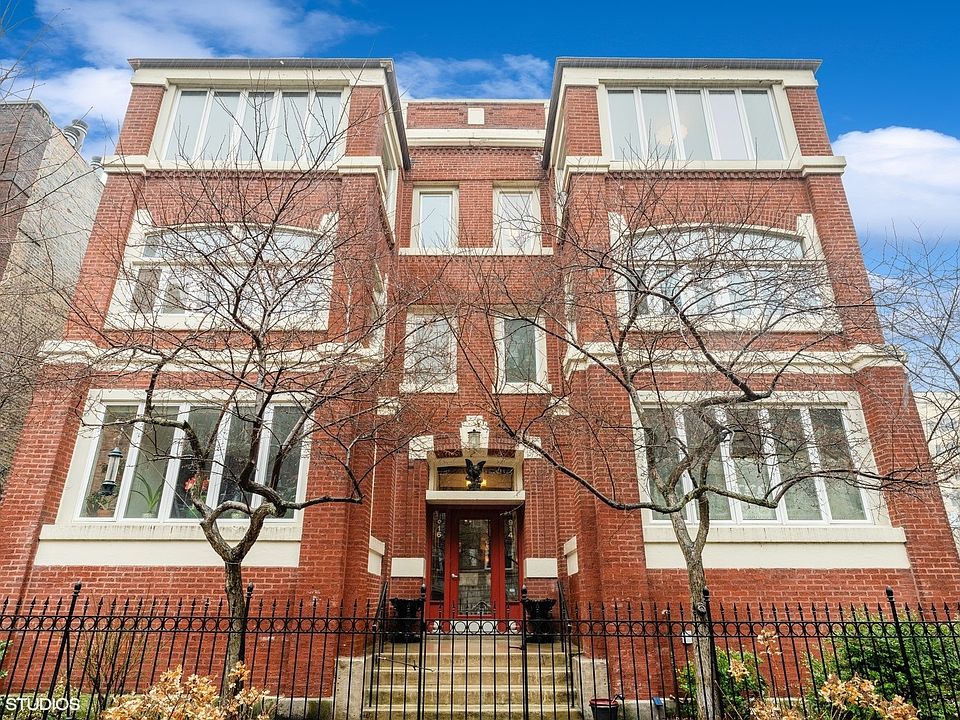 1st image of 914 W Carmen Ave #3E