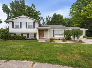 1900 W Wattles Rd, Troy, MI 48098