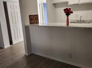 7365 Lennox Ave APT 103, Van Nuys, CA 91405