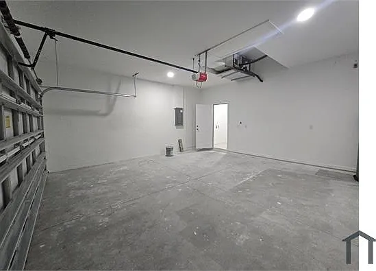 444 Genoa Ave S — Photo 40