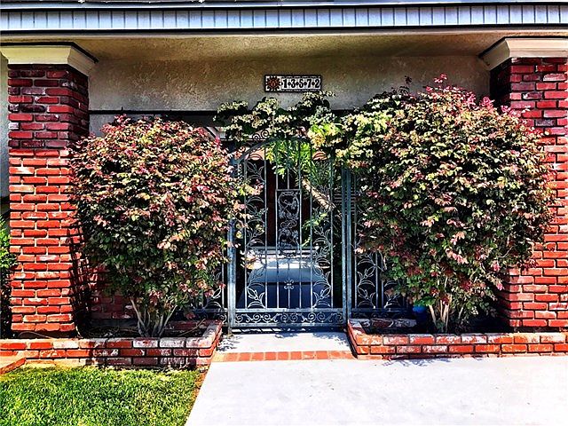 1st image of 13572 Fairmont Way