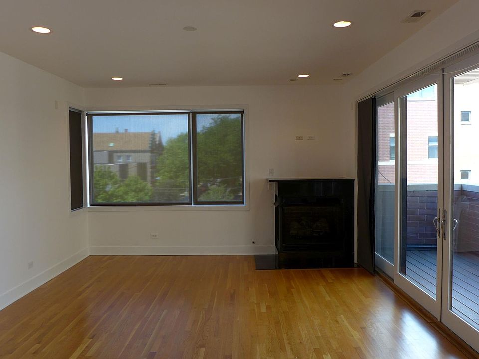 #302 - Living Room